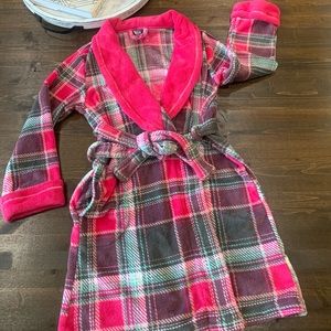 Women’s short length robe